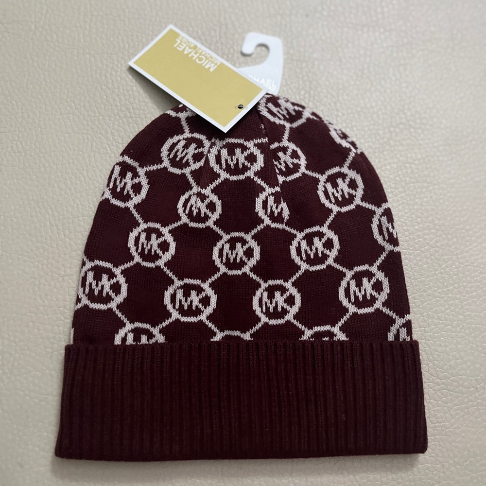 NWT - Michael Kors Logo Beanie